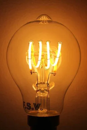 5W E27 Filament LED Quad Loop A19/A60 Round 2200K Bulb Dimmable