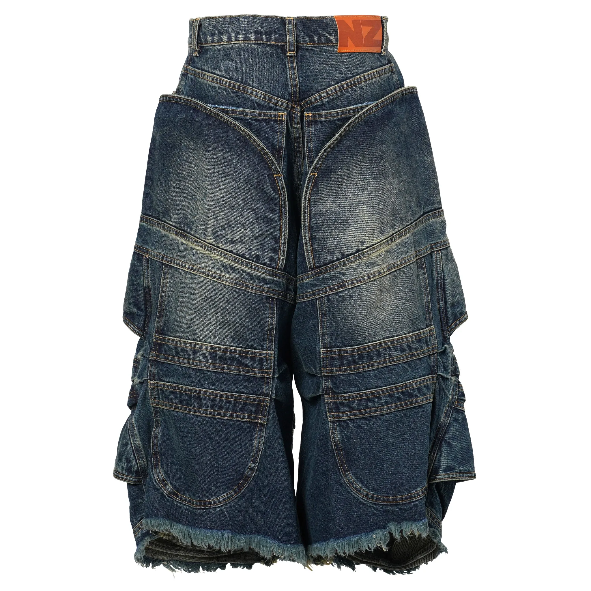EXPANDABLE SHORTS / LIGHT WASH